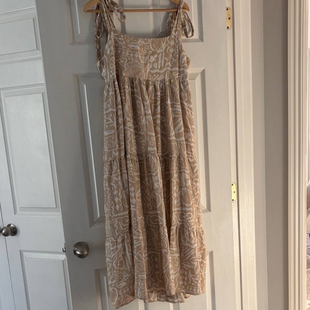 Blu Pepper Beige and White Tie-Shoulder Beach Summer Dress